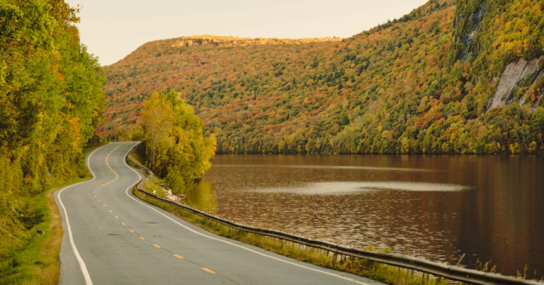 The12 Perfect New England Fall Road Trip for families